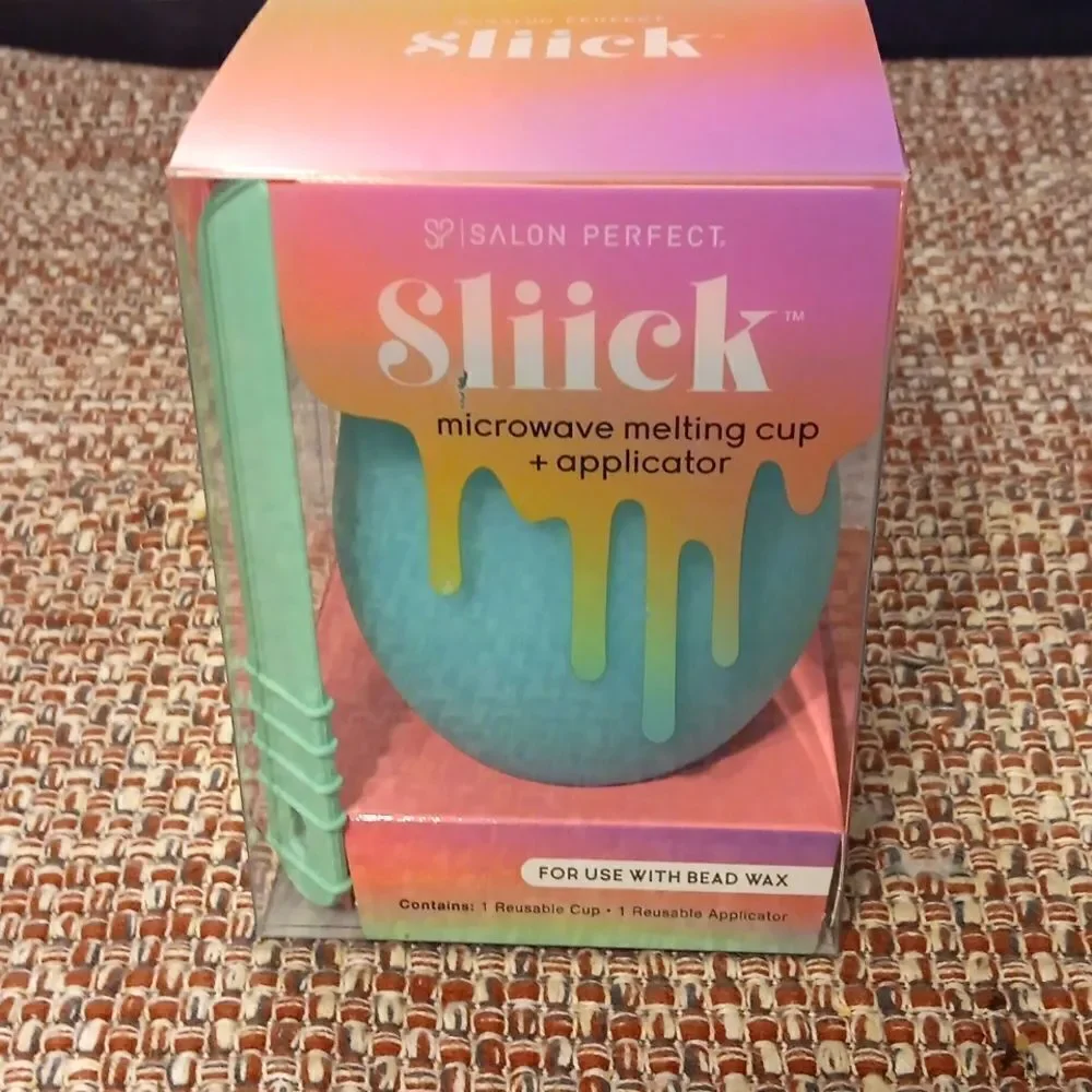 New Sliick Microwave Melting Cup With Applicator.‎ Salon Perfect